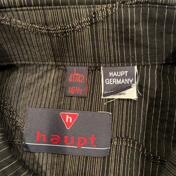 HAUPT Germany LS shirt size 16 1/2 (L) x 34-35
Excellent Pre-owned Condition - Picture 4 of 6